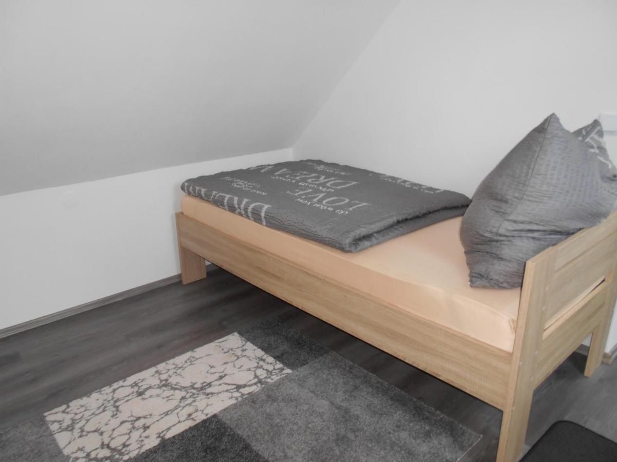 Ferienapartment-Monteurwohnung-Muldestausee Pouch Kültér fotó